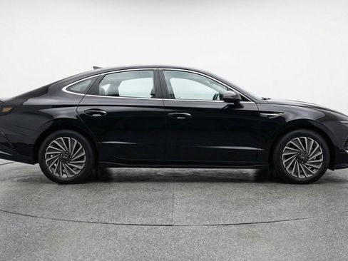 Used 2025 Hyundai Sonata SEL image 11