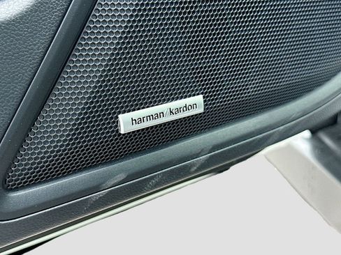 New 2025 Subaru Outback Limited image 19