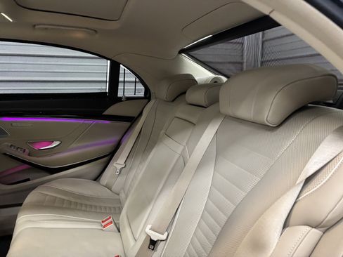 Used 2019 Mercedes-Benz S 560 4MATIC Sedan image 26
