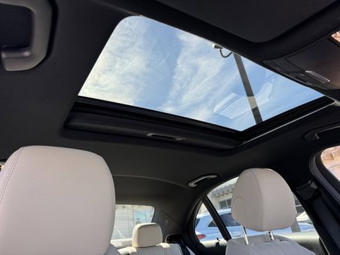 Used 2022 Mercedes-Benz E 350 Sedan image 7