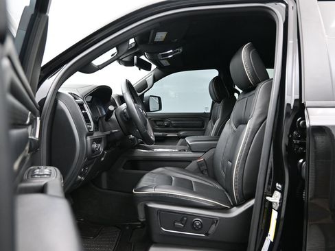 Used 2023 RAM 1500 Limited AWD/4WD image 9