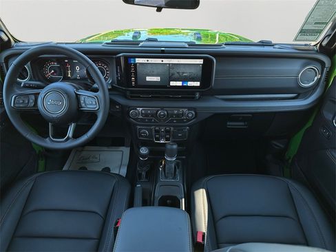 New 2025 Jeep Gladiator High Tide image 17