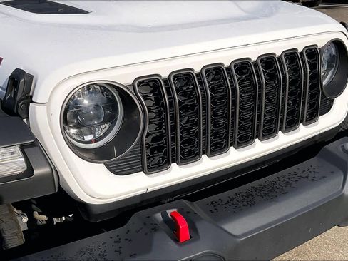 Used 2024 Jeep Wrangler Unlimited Rubicon image 27