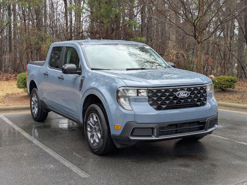 New 2026 Ford Maverick XLT w/ XLT Luxury Package image 2
