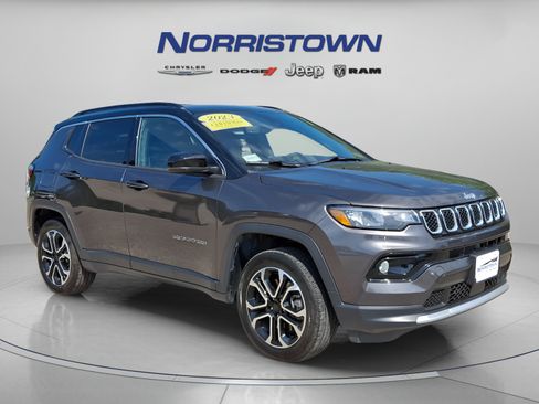 Certified 2023 Jeep Compass Limited AWD/4WD image 1