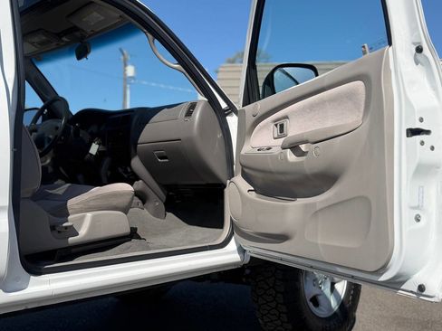 Used 2003 Toyota Tacoma 4x4 Xtracab V6 image 57