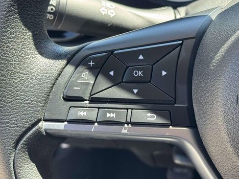 Certified 2023 Nissan Sentra SV FWD image 20