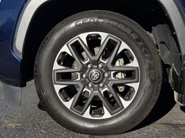 Used 2025 Toyota Sequoia Limited AWD/4WD image 26