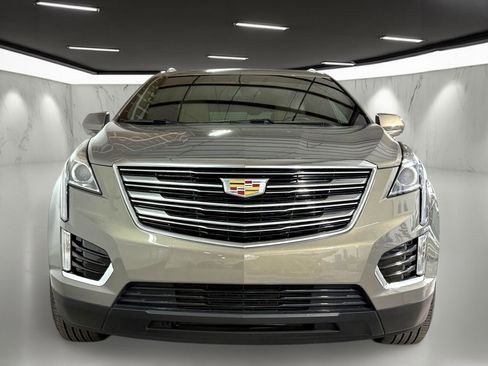Used 2019 Cadillac XT5 FWD image 6