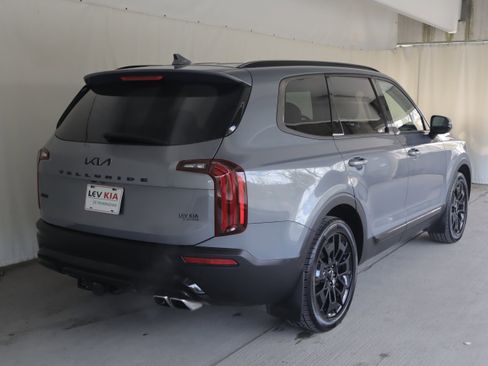Used 2022 Kia Telluride SX w/ Nightfall Edition Package AWD/4WD image 7