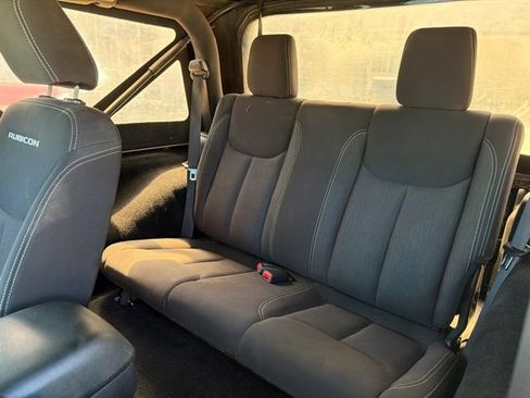 Used 2014 Jeep Wrangler Rubicon w/ Power Convenience Group AWD/4WD image 12