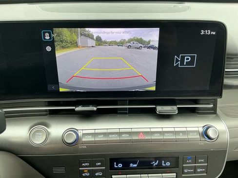 Used 2024 Hyundai Kona SEL FWD image 23