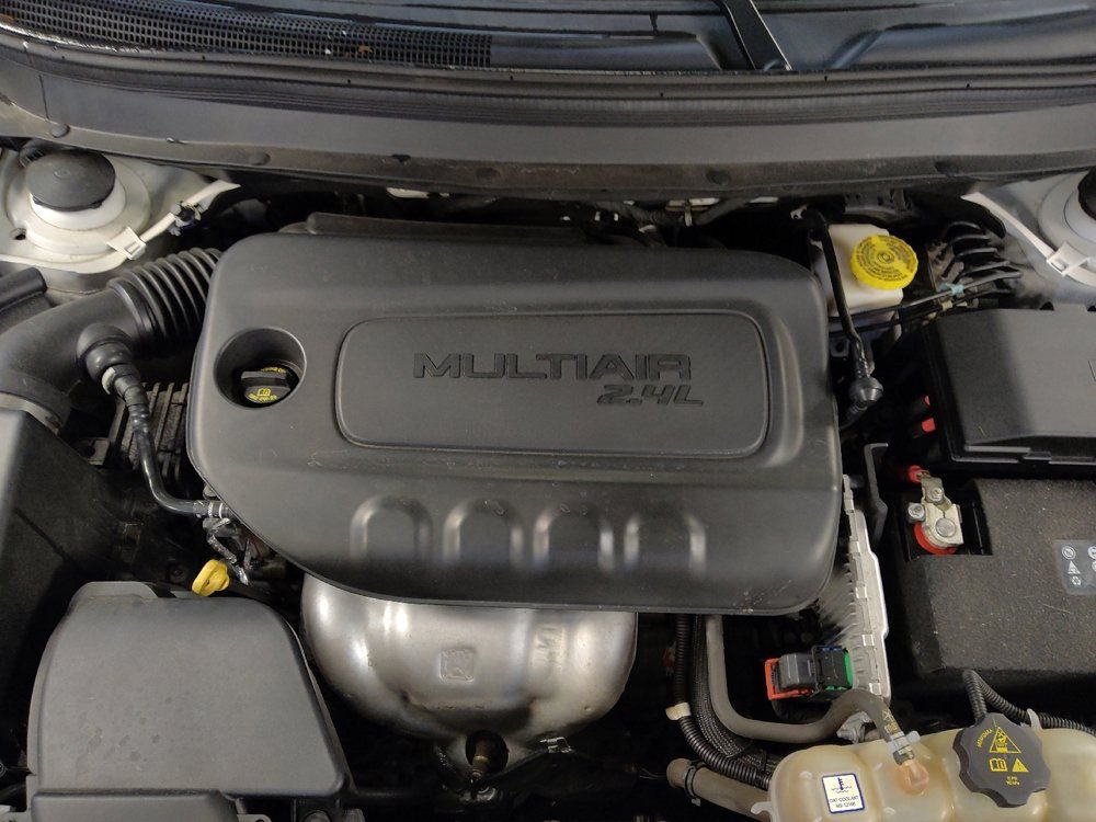 Used 2020 Jeep Cherokee Latitude Plus w/ Cold Weather Group AWD/4WD image 30