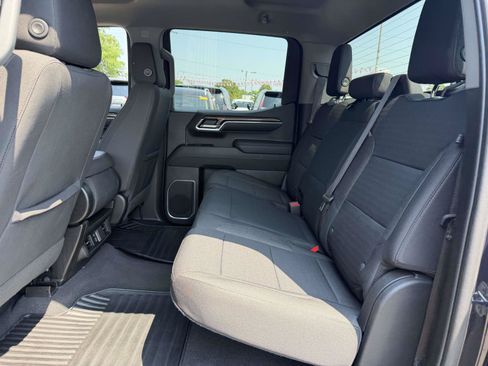 Certified 2023 Chevrolet Silverado 1500 LT AWD/4WD image 13