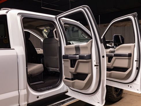 Used 2022 Ford F250 XLT w/ XLT Premium Package image 29