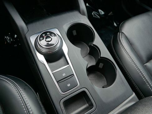 Certified 2025 Ford Escape Platinum image 27