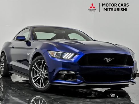 Used 2015 Ford Mustang GT Premium RWD image 1