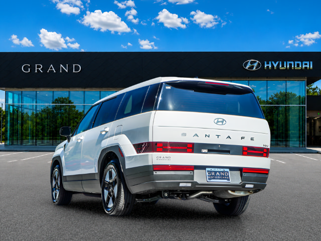 Certified 2026 Hyundai Santa Fe SE FWD image 3