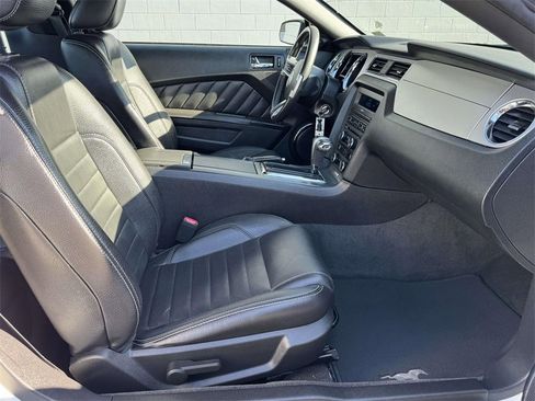 Used 2011 Ford Mustang Premium w/ 203A Rapid Spec Order Code image 12
