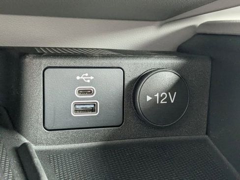 New 2025 Ford Escape SE w/ PHEV Premium Package image 12