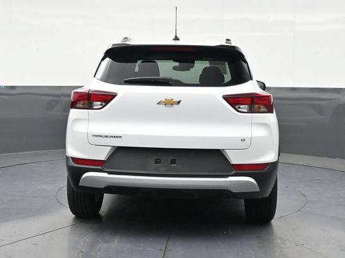 Used 2025 Chevrolet TrailBlazer LT FWD image 4