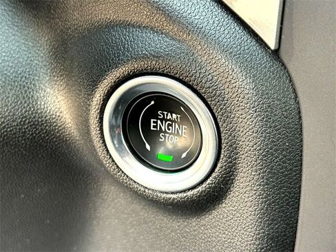 Used 2022 Chevrolet Silverado 1500 Custom image 19