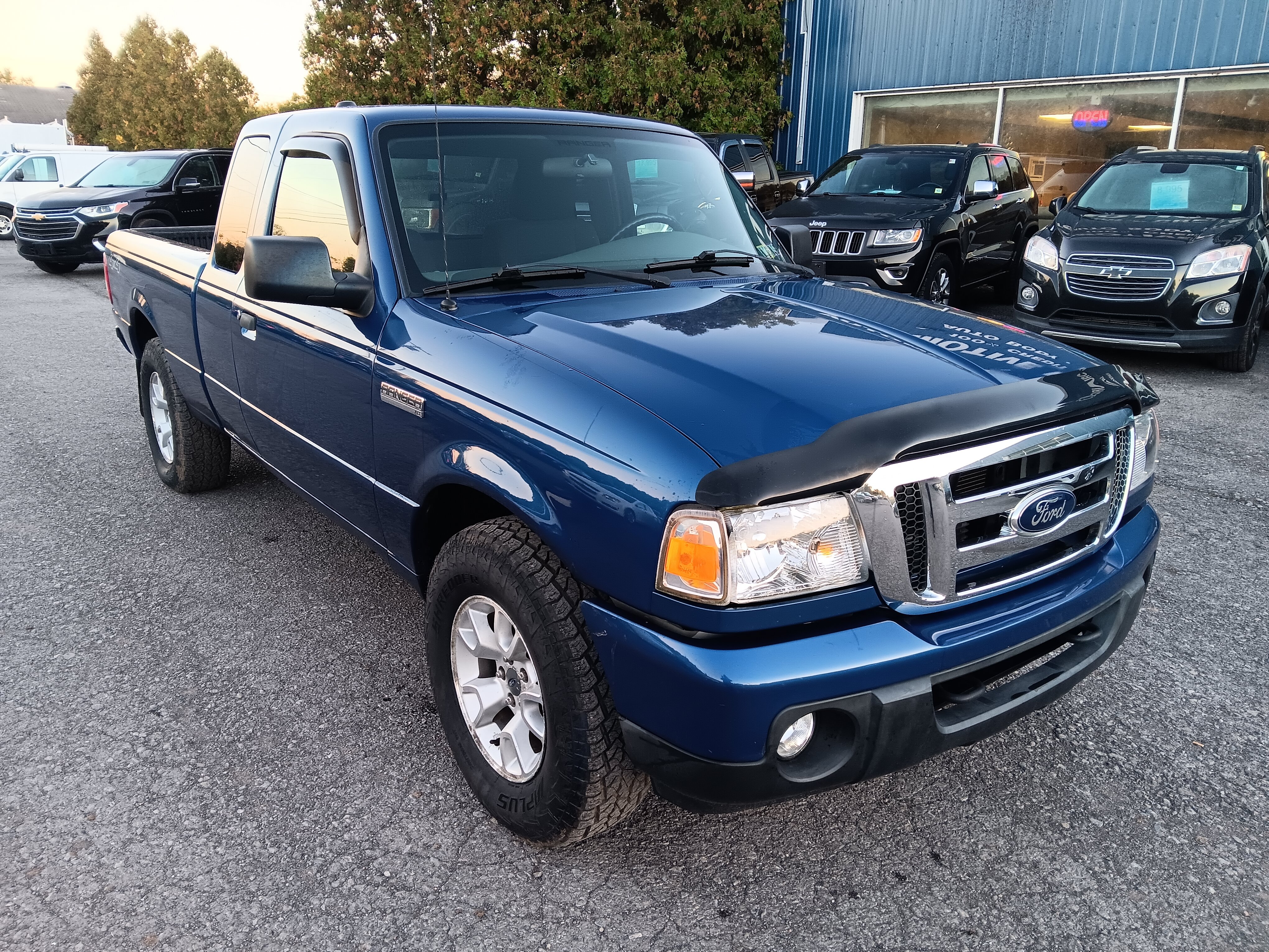 Used 2011 Ford Ranger XLT w/ Payload Pkg 2 AWD/4WD image 7