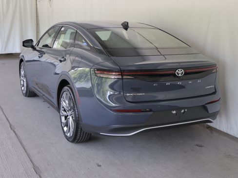 New 2026 Toyota Crown AWD/4WD image 7