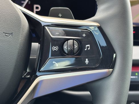 Used 2025 BMW X3 xDrive30i w/ Convenience Package image 22