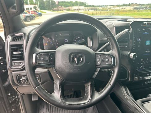 Used 2024 RAM 3500 Limited AWD/4WD image 14