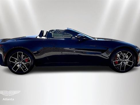 Used 2021 Aston Martin V8 Vantage Roadster image 6