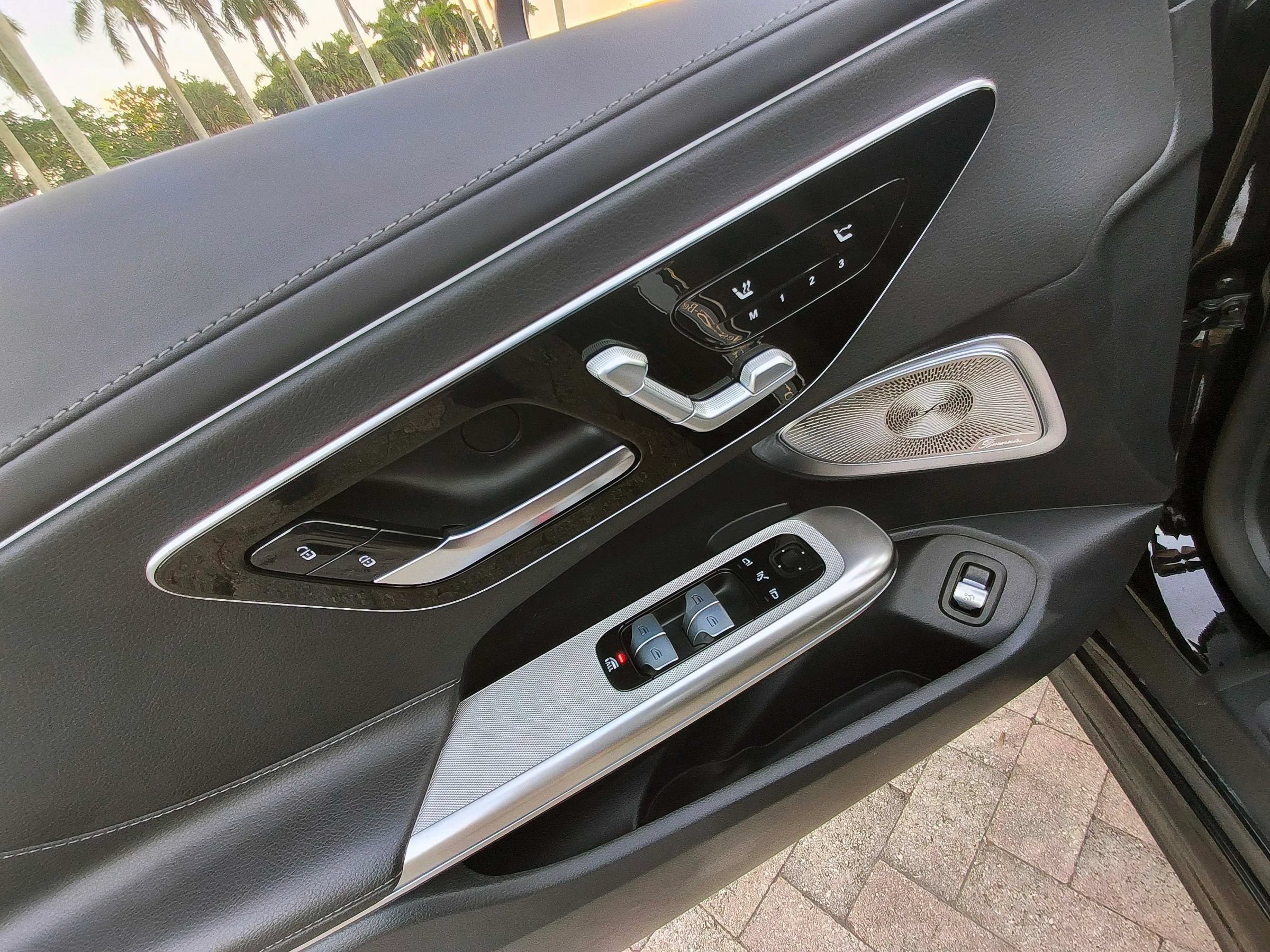 Used 2025 Mercedes-Benz CLE 300 4MATIC Cabriolet image 27