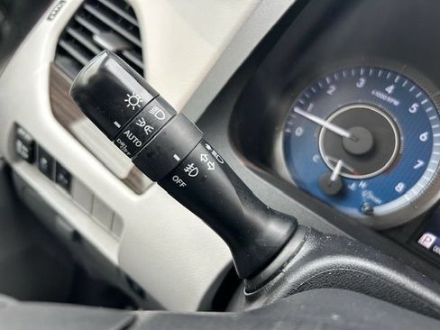 Used 2020 Toyota Sienna XLE w/ XLE Navigation Package AWD/4WD image 29