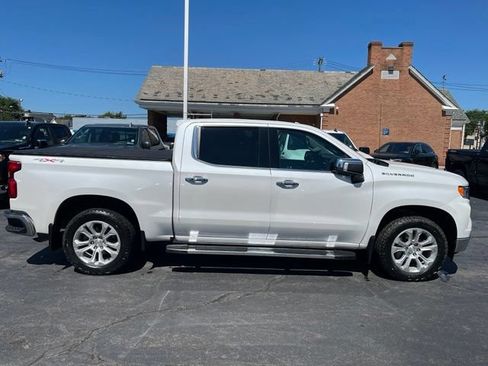 Used 2023 Chevrolet Silverado 1500 LTZ w/ LTZ Convenience Package II AWD/4WD image 2