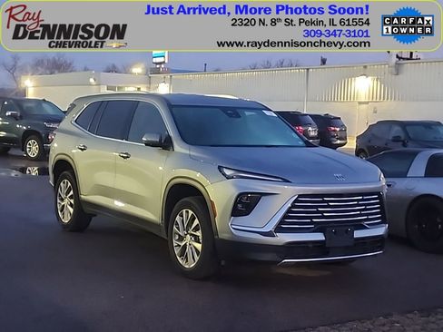 Used 2025 Buick Enclave Preferred image 1