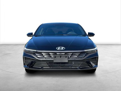 New 2025 Hyundai Elantra SEL image 12