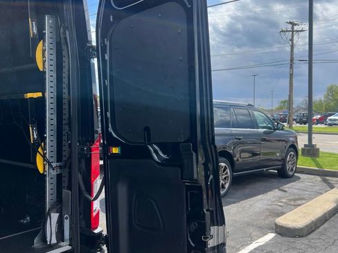 Used 2023 Ford Transit 250 148 High Roof Extended w/ Load Area Protection Package RWD image 35