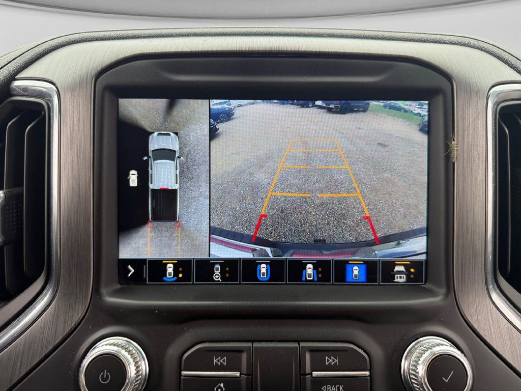 Used 2022 GMC Sierra 2500 Denali w/ Denali Black Diamond Edition AWD/4WD image 29