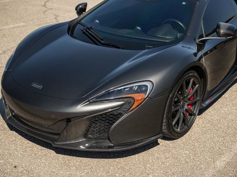 Used 2016 McLaren 650S Spider image 9