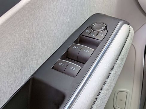 Used 2025 GMC Acadia Denali w/ LPO, Floor Liner Package image 26