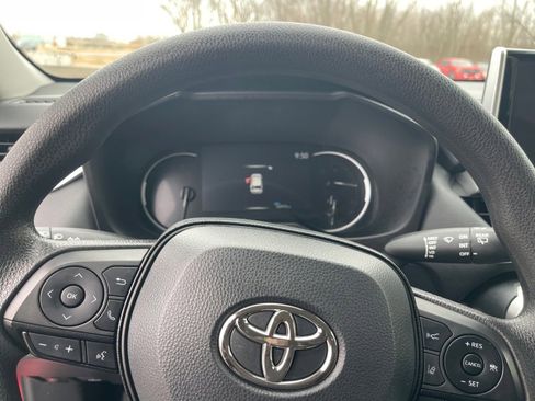 Used 2024 Toyota RAV4 LE image 10