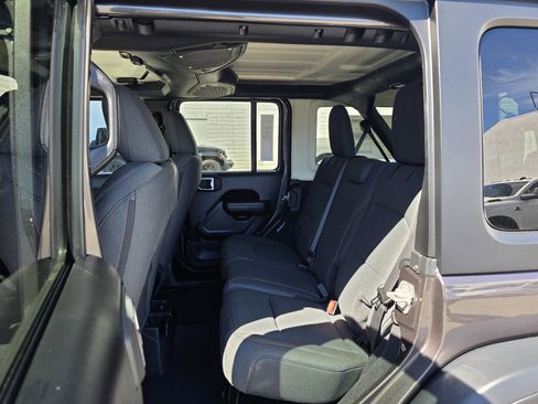 New 2026 Jeep Wrangler Willys AWD/4WD image 18