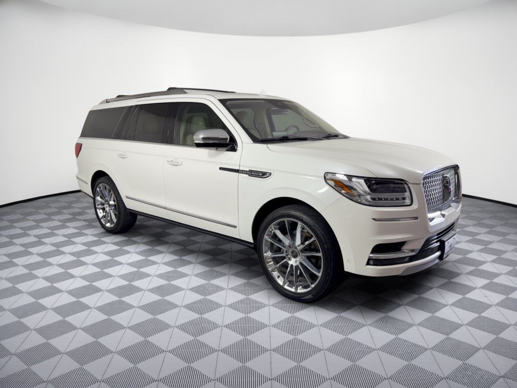 Used 2020 Lincoln Navigator L Black Label w/ Cargo Convenience Package AWD/4WD image 7