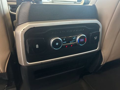 Used 2024 Ford Expedition Max Limited AWD/4WD image 19