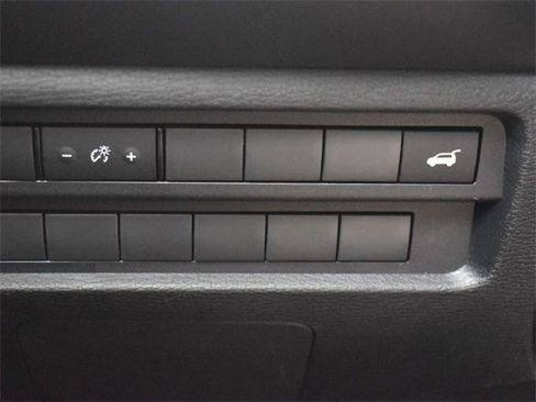 Used 2024 Mitsubishi Outlander SEL image 24