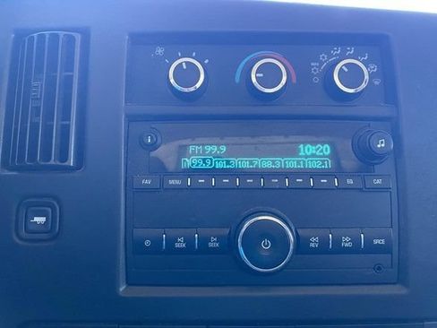 Used 2020 Chevrolet Express 3500 Extended w/ Driver Convenience Package RWD image 34