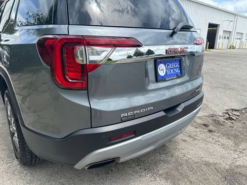 Used 2022 GMC Acadia SLT w/ Technology Package AWD/4WD image 15
