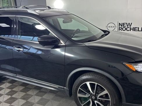 Used 2018 Nissan Rogue SL w/ Premium Package AWD/4WD image 11