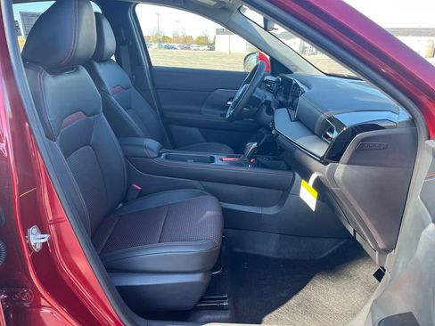 New 2025 Nissan Kicks SR image 15