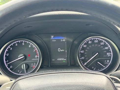 Used 2024 Toyota Camry SE FWD image 19
